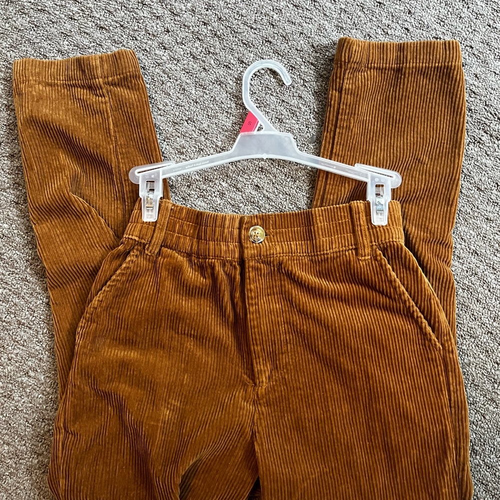 Forever 21  Corduroy Pants in Brown